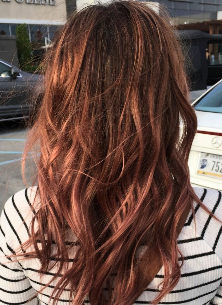 cheveux rose brown top coloration tendance pour brunettes