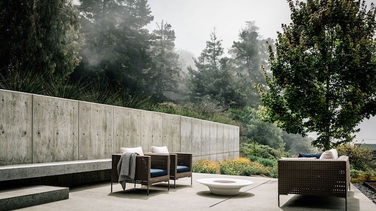 dalles de beton grand format mobilier de jardin lounge muret de jardin beton