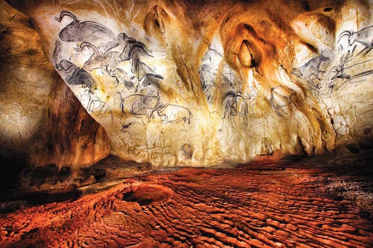 grotte Chauvet 2 France interieur grotte