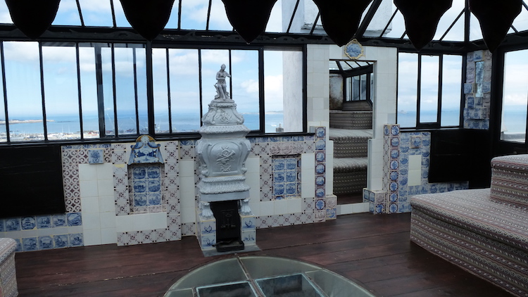 maison de Victor Hugo Guernesey Hauteville House elements decoratifs vue panoramique