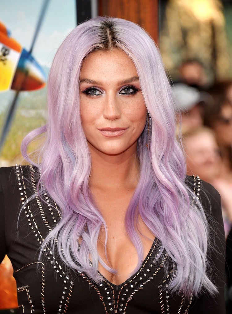 cheveux violet pastel star kesha