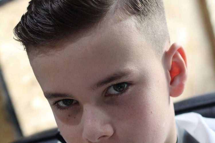 Coupe de cheveux ado garçon : idées qui feront la tendance cette saison
