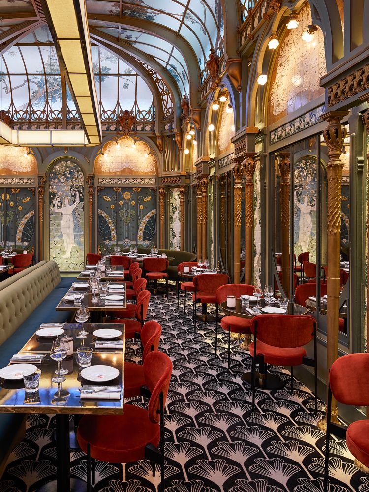 décoration éclectique design maximaliste intérieur luxueux signé humbert poyet beefbar paris