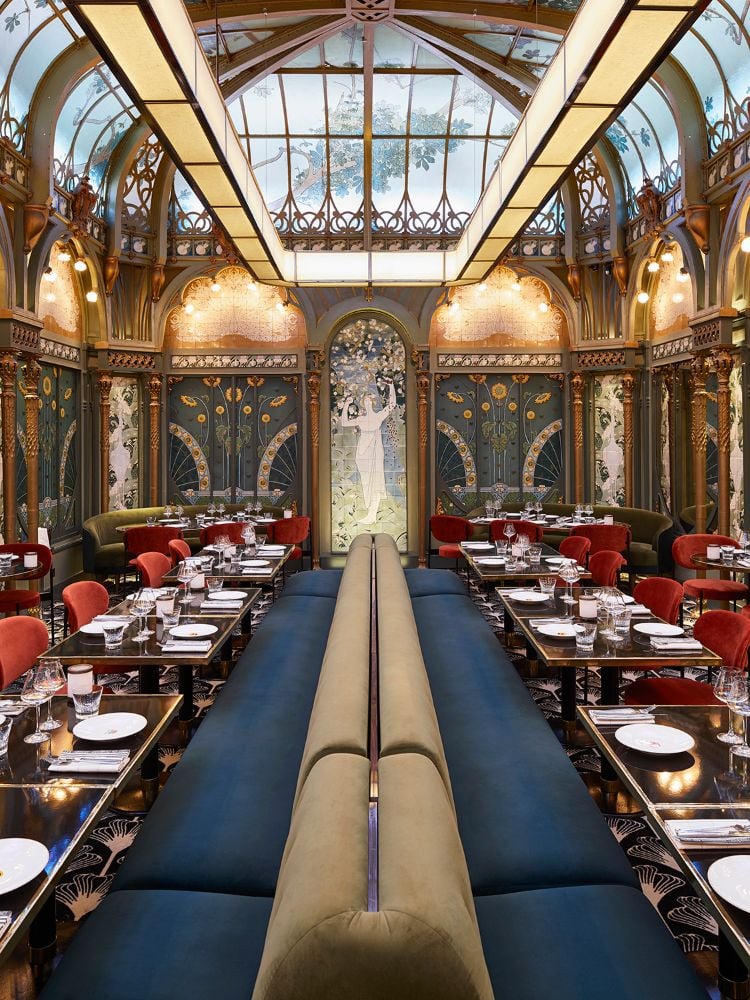 décoration éclectique maximaliste intérieur design signé humbert poyet restaurant beefbar paris