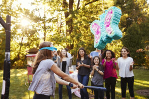 fabriquer une pinata papillon anniversaire enfant