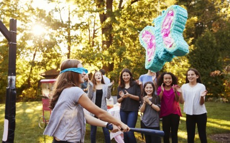fabriquer une pinata papillon anniversaire enfant