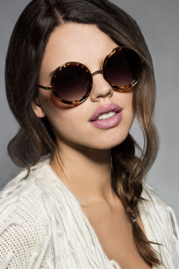 lunettes de soleil ovales modèle luxe comment adopter cet été
