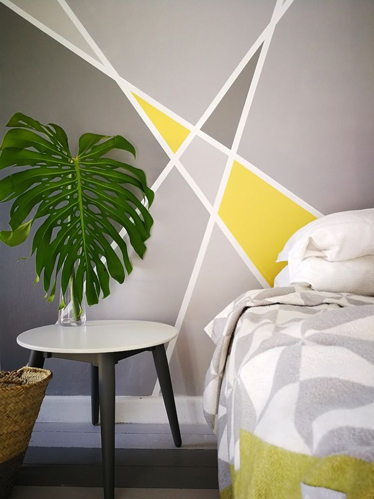 peinture murale géométrique chambre à coucher touche tropicale