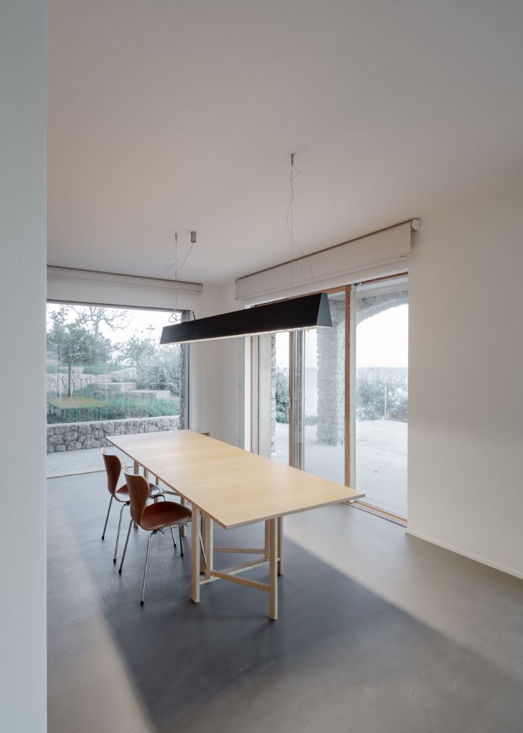 architecture en pierre naturelle design intérieur minimaliste salle à manger