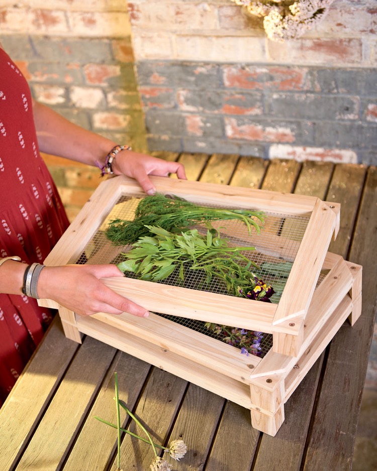 faire secher des herbes aromatiques projet DIY support en bois