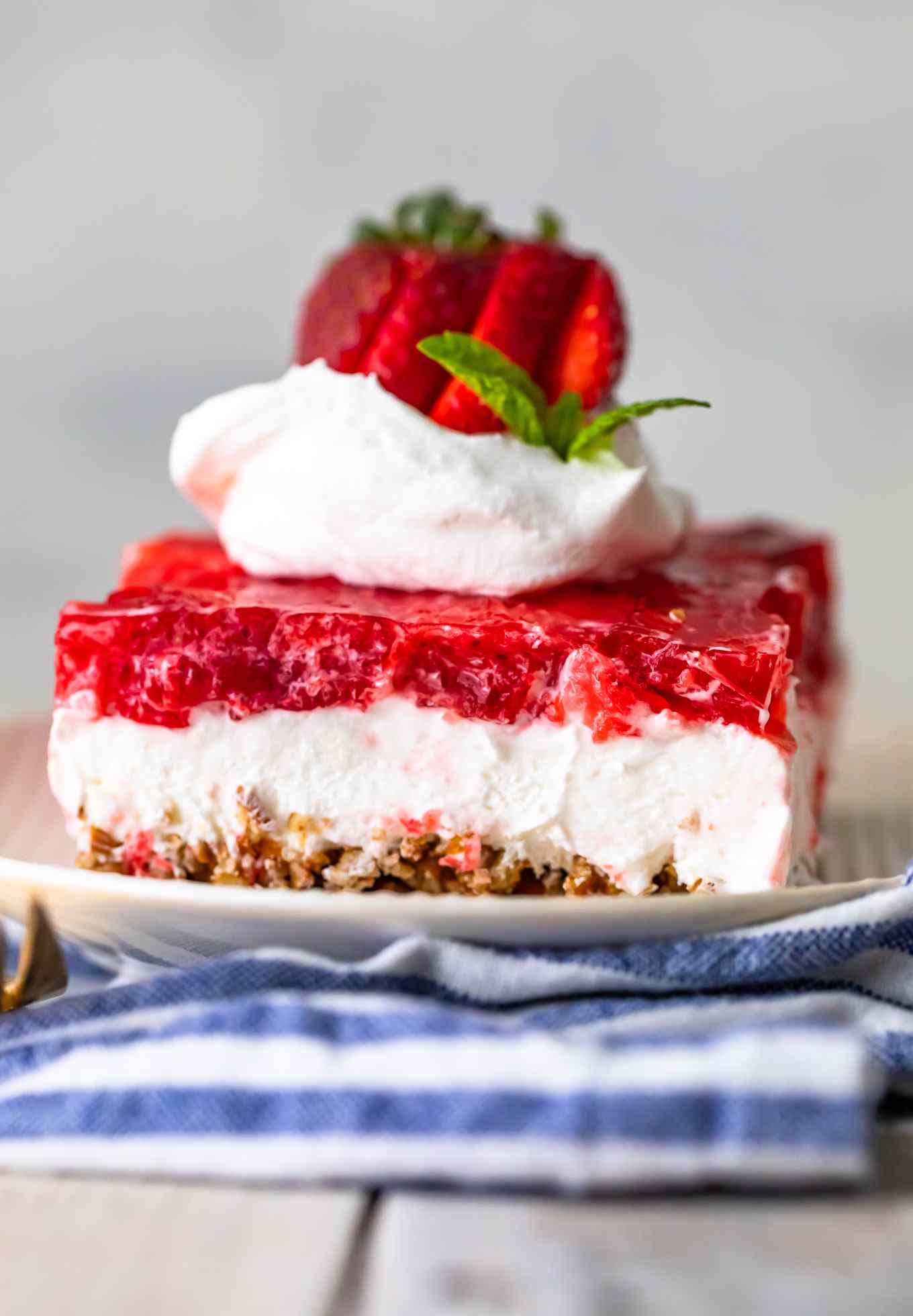 gâteau sucré salé aux bretzels fraises mascarpone