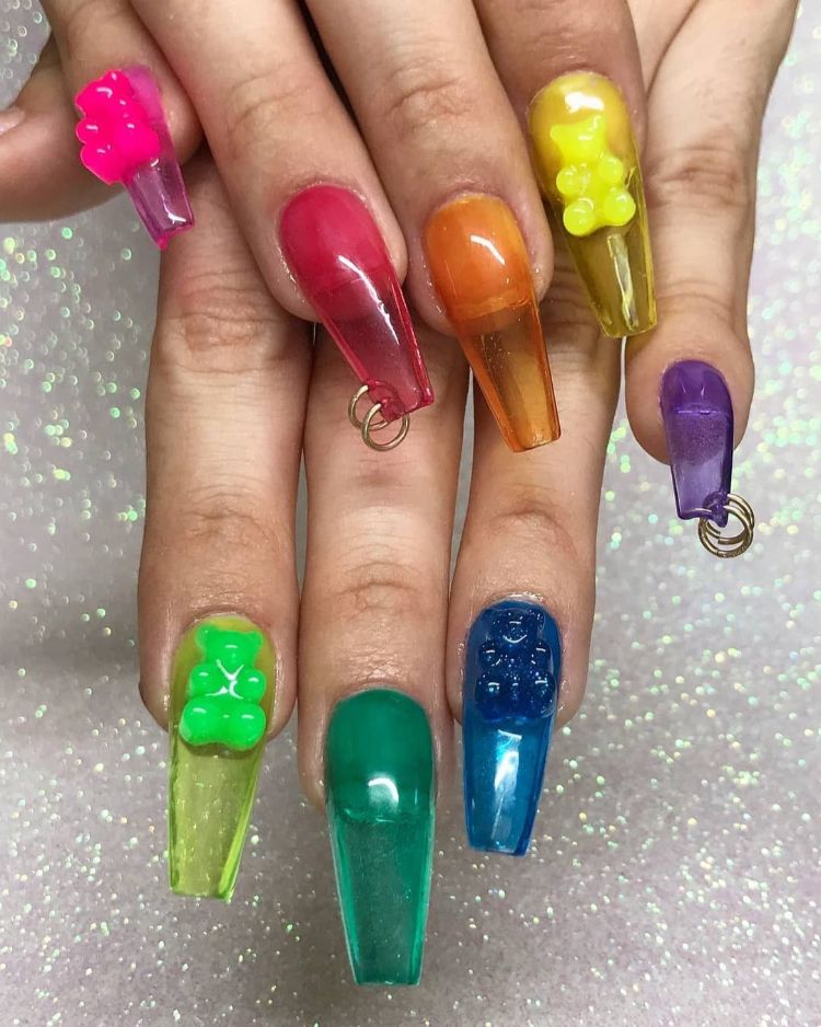 manucure faux ongles transparents colorés nuances fluo tendance jelly nails super girly