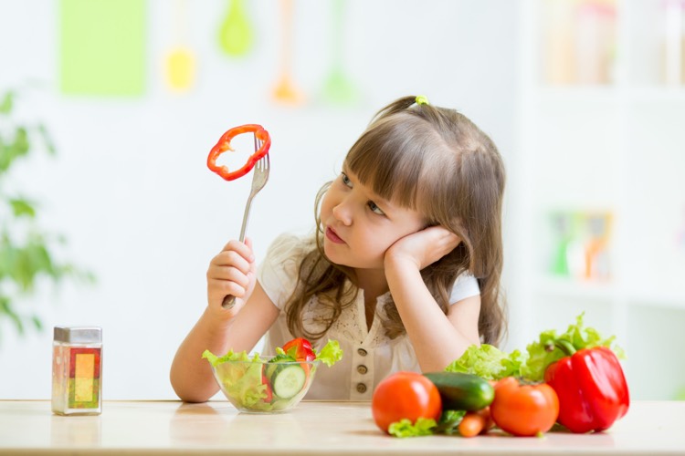 néophobie alimentaire enfants carences alimentaires risque maladies chroniques