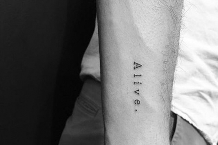 Petit tatouage homme : plus de 50 idées des plus beaux dessins