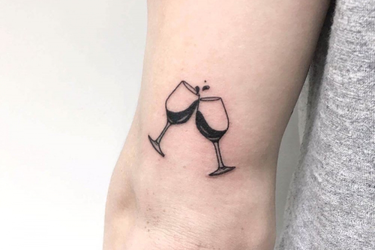 Petit tatouage homme : plus de 50 idées des plus beaux dessins