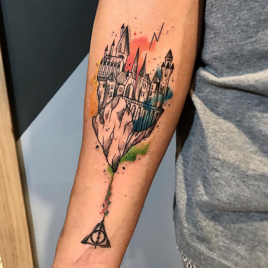 tatouage Harry Potter effet coloré avant-bras Poudlard