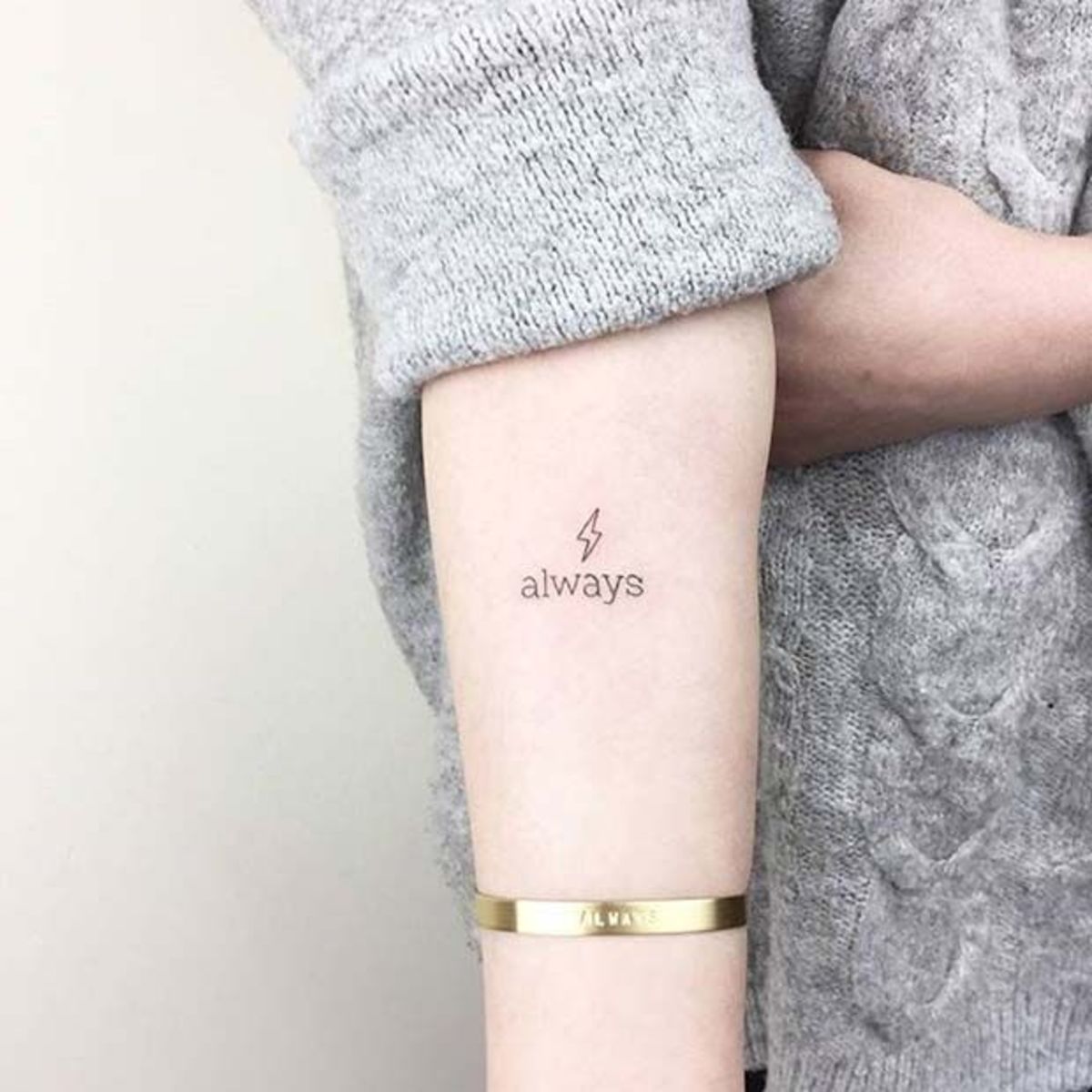 tatouage Harry Potter mot et éclair