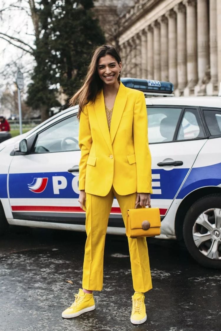 tendance mode femme 2019 comment porter les couleurs néon look monochrome