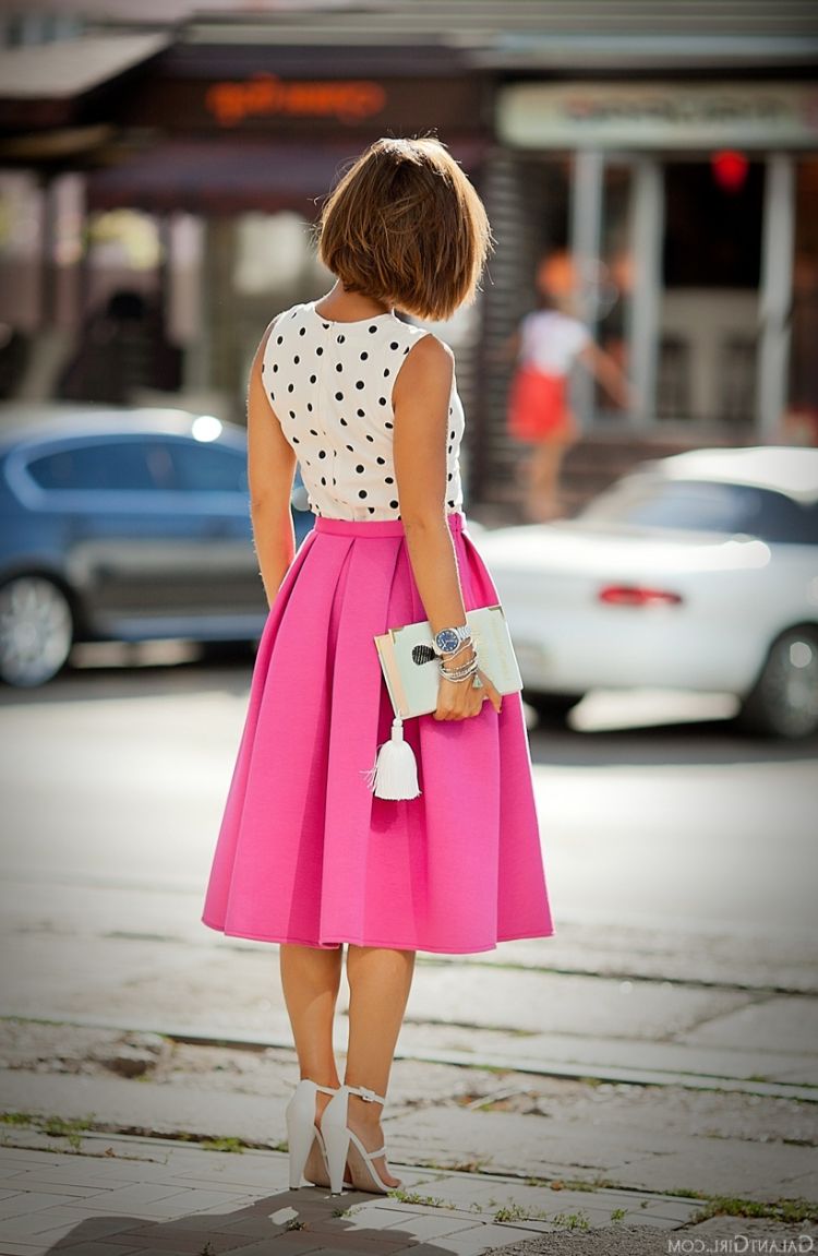 tendance mode femme 2019 couleurs néon idée été jupe rose flashy