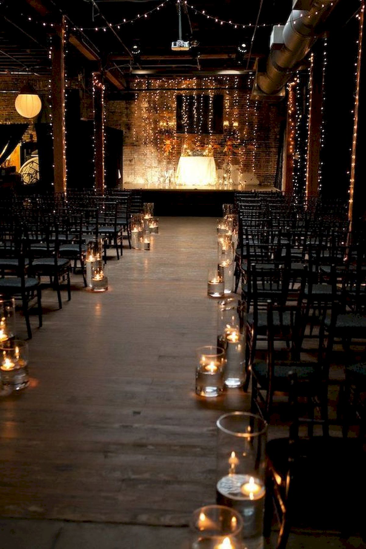 décoration lumineuse mariage allée nuptiale lanternes et bougies