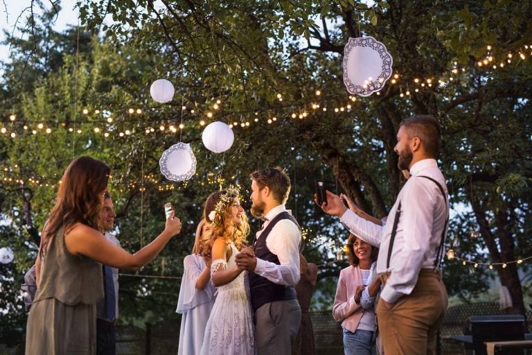 décoration lumineuse mariage en plein air idées à copier