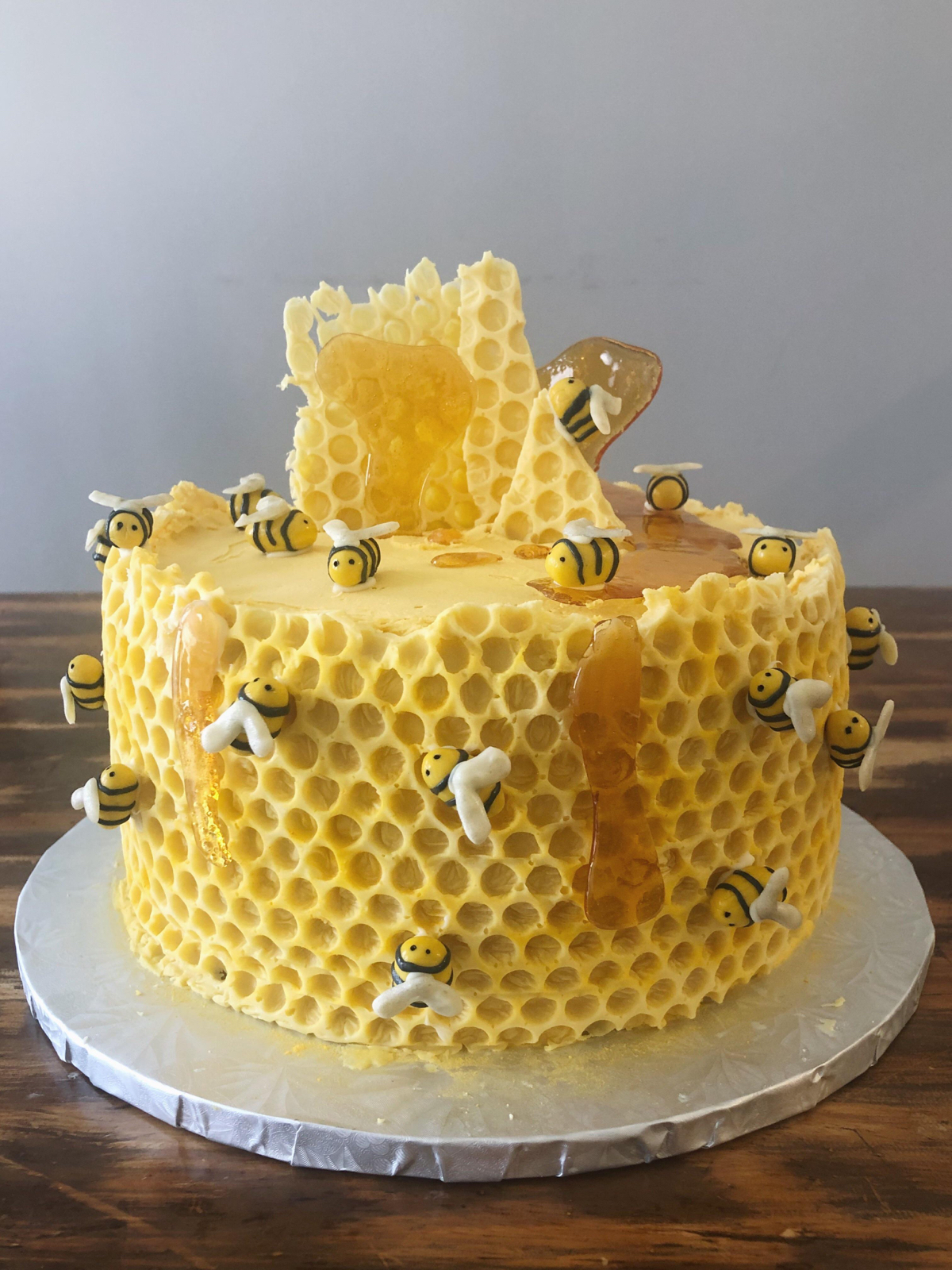 gâteau ruche d’abeille et nid d'abeilles papier bulle idée de décoration
