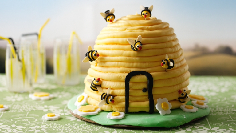 gâteau ruche d’abeille idée de décoration créative