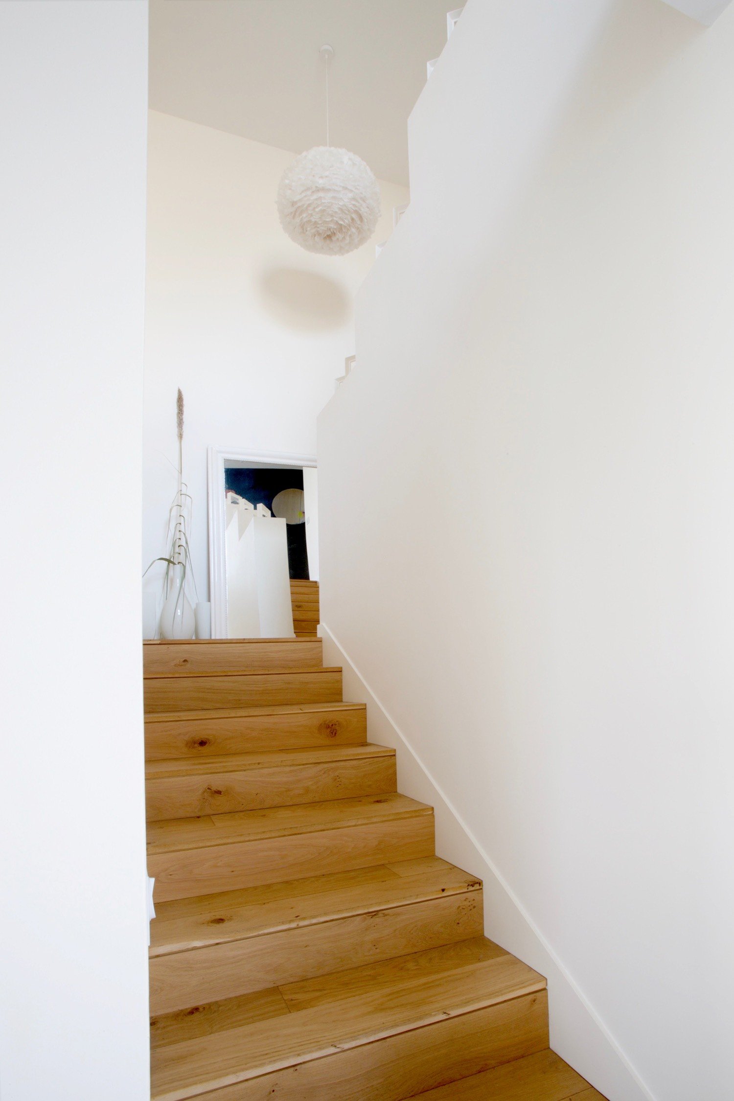 modèle d'escalier droit en bois teinte claire choix indémodable