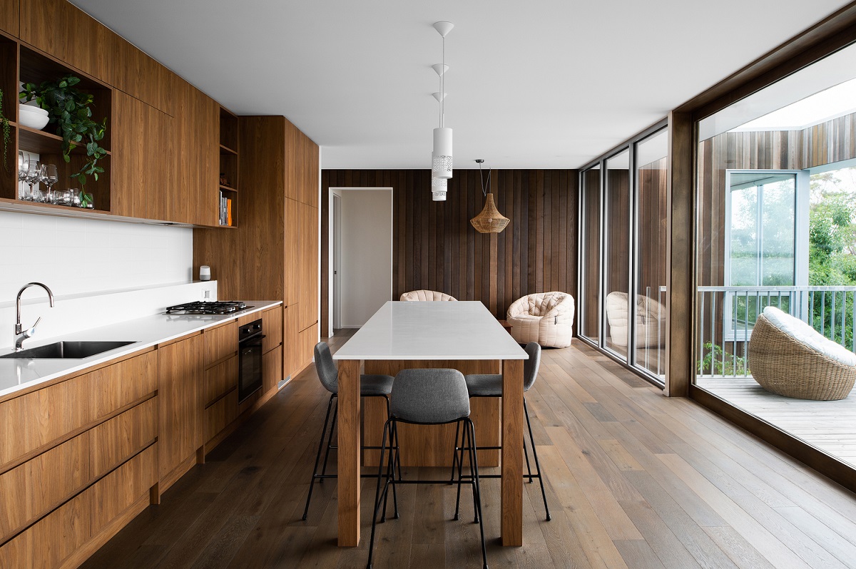 murs de verre cuisine bois et blanc verdure design intérieur moderne