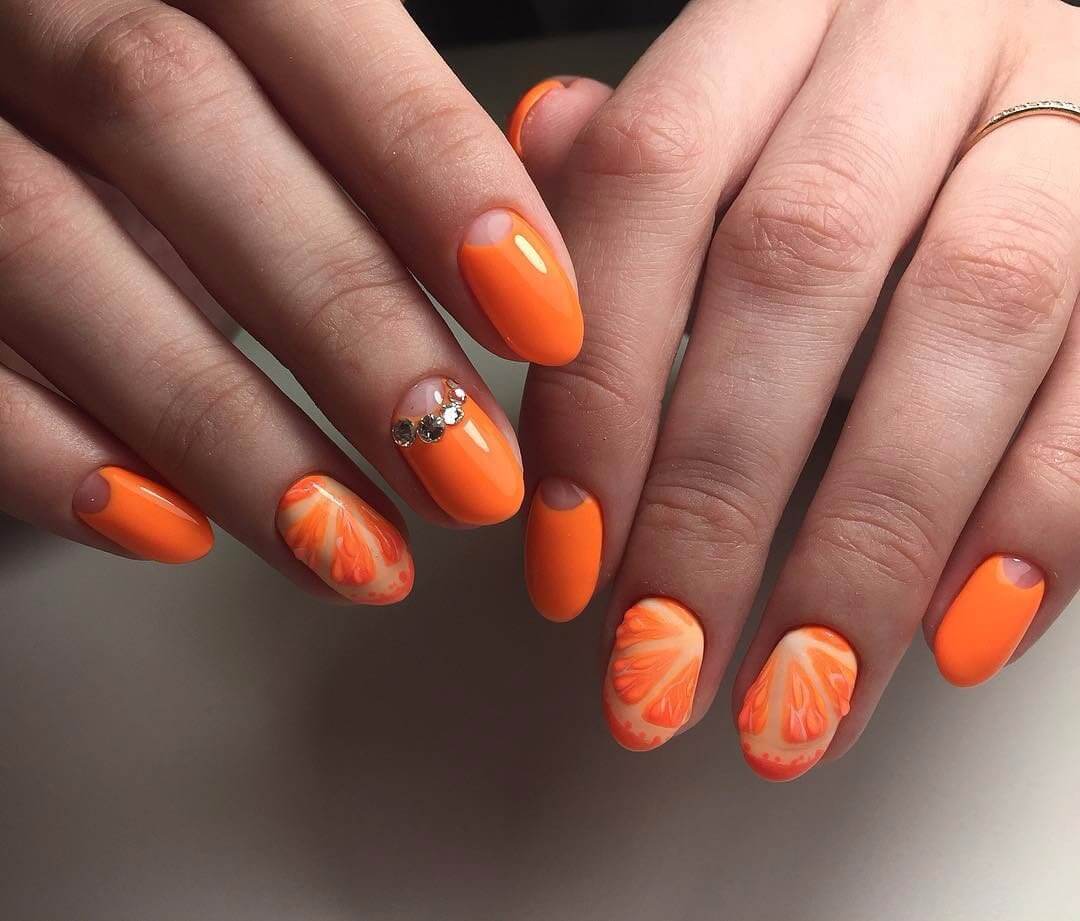 nail art agrume orange effet 3d déco strass