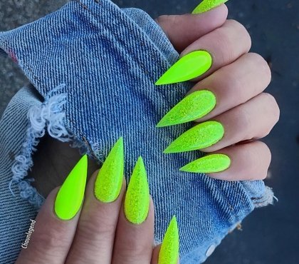 ongles néon jaune-vert fluo ongles stiletto