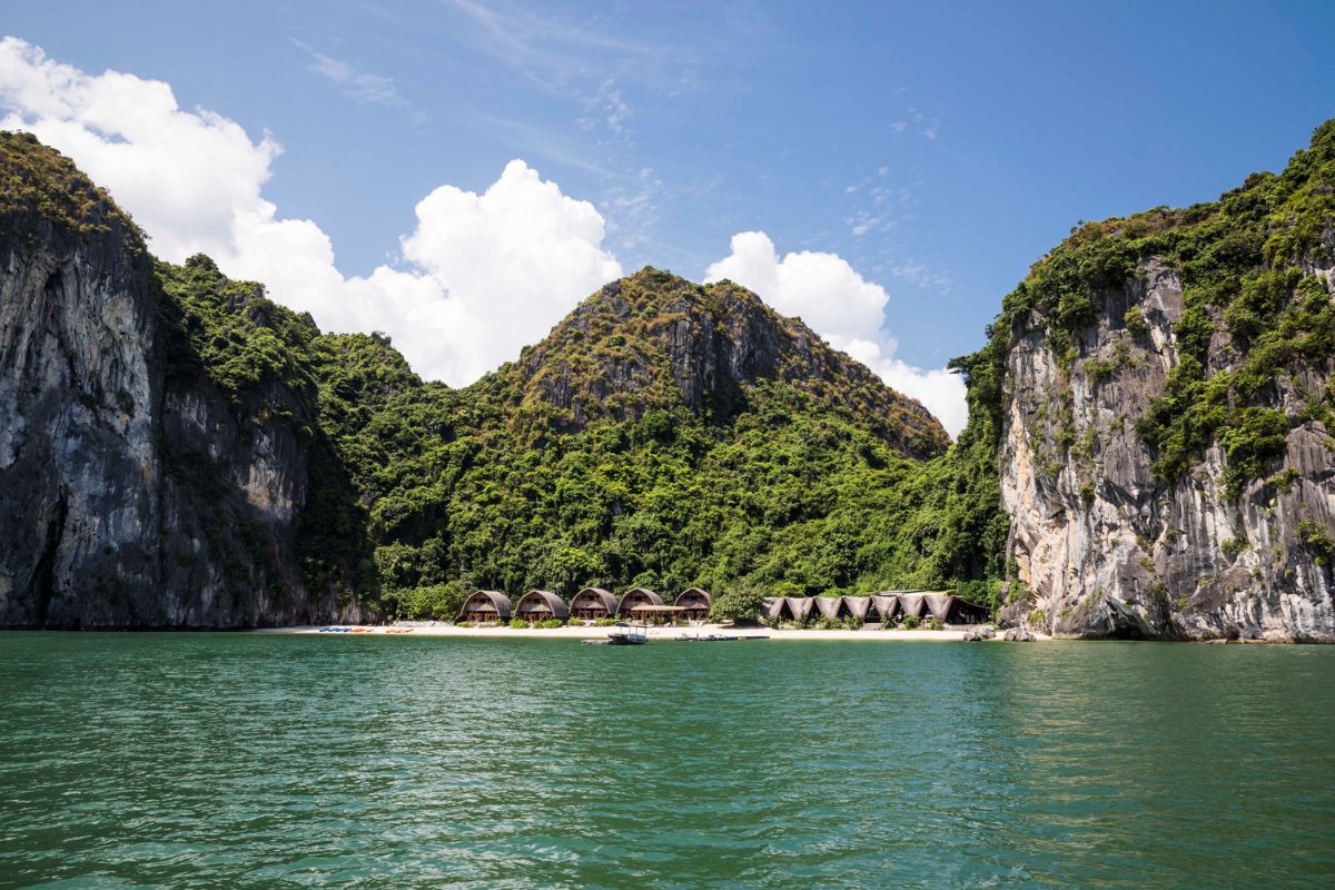 Castway Island Resort chaîne de montagnes Vietnam destination touristique