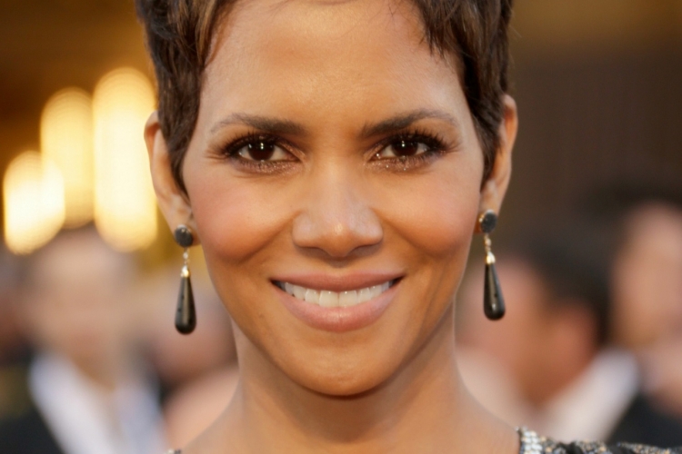 Coupe de cheveux courts femme 50 ans - une pléiade d'inspirations