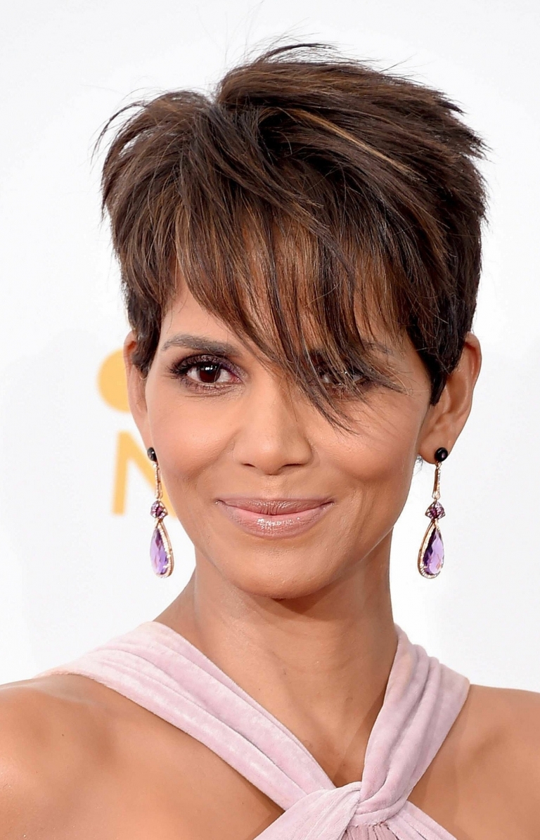 Halle Berry Short Haircuts 50 Years Modern Pixie Cut Hairstyles