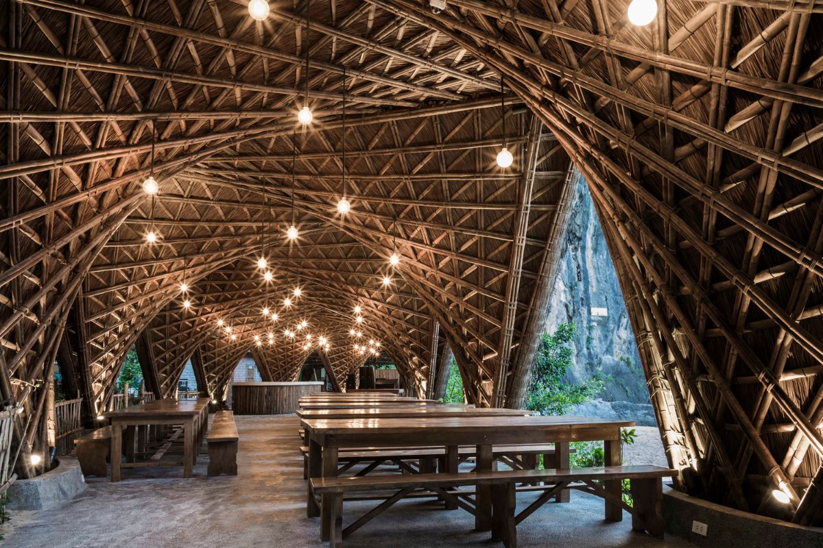 architecture écologique restaurant avec vue ambiance romantique structure en bambou