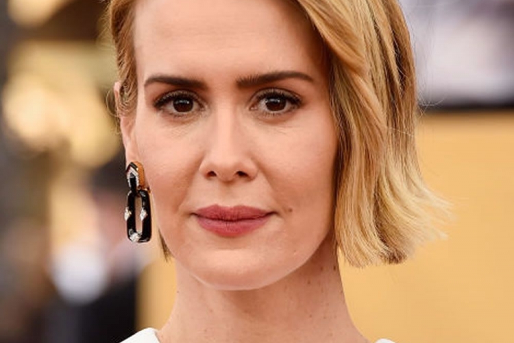 Coupe de cheveux courts femme 50 ans - une pléiade d'inspirations