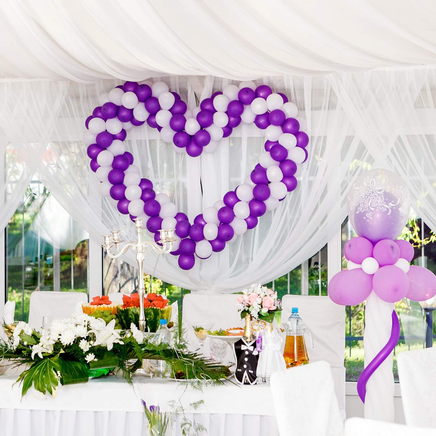 guirlande de ballons en forme de coeur déco mariage violet et blanc