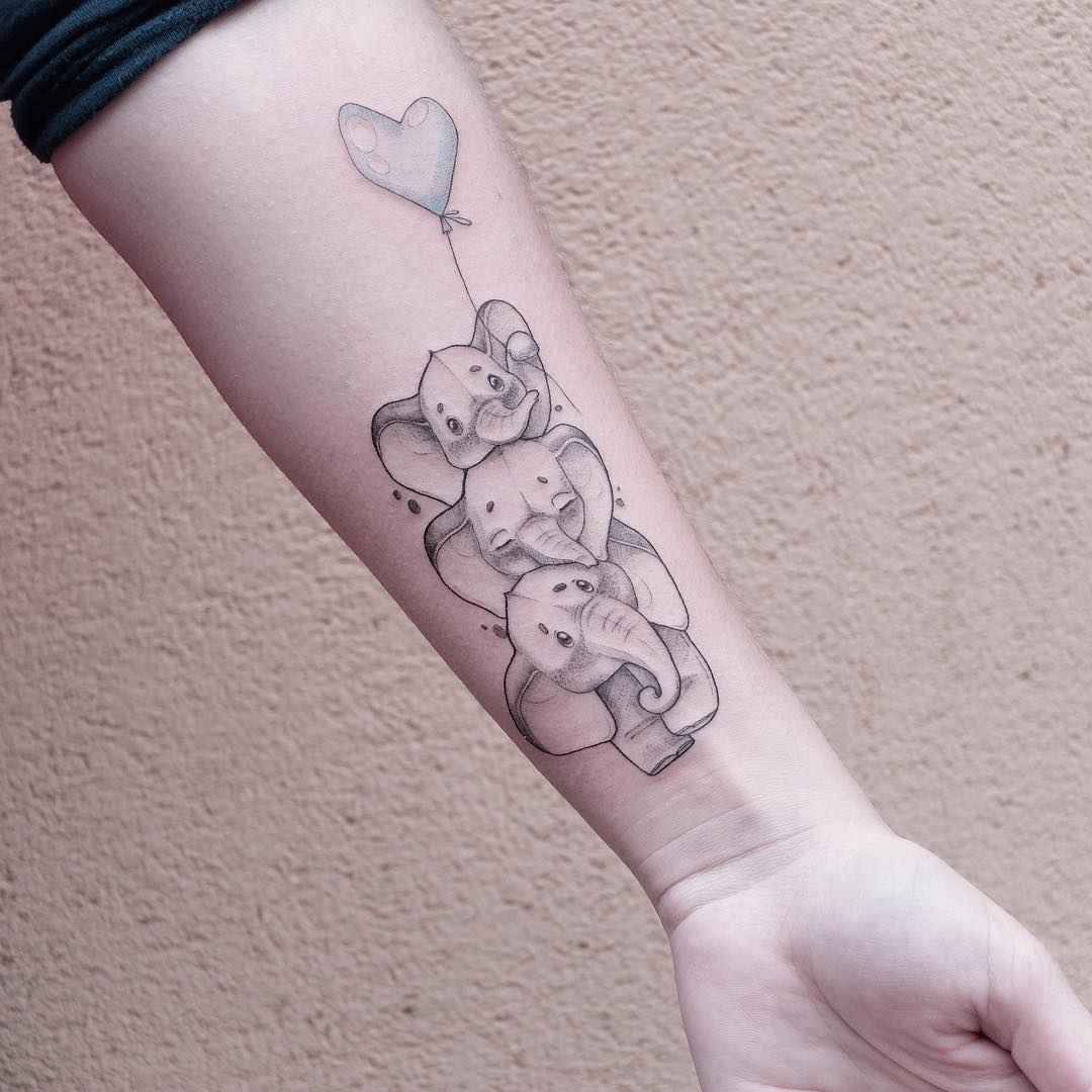 petit tatouage famille signification éléphant
