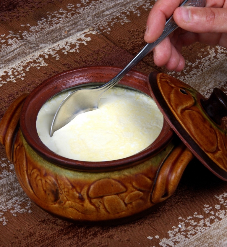 recette de tarator yaourt bulgare cuisine bulgare traditionnelle tzatziki grec repas végétarien