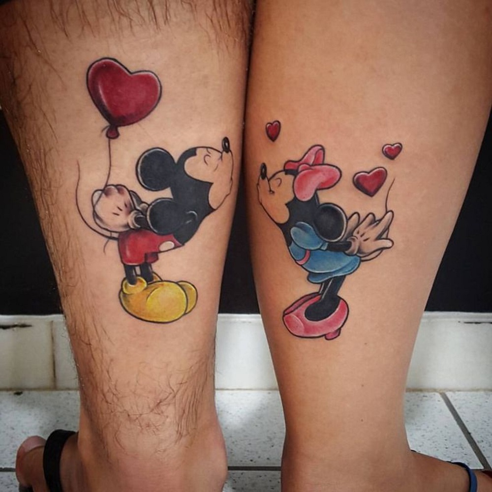 tatouage cheville couple minnie mickey