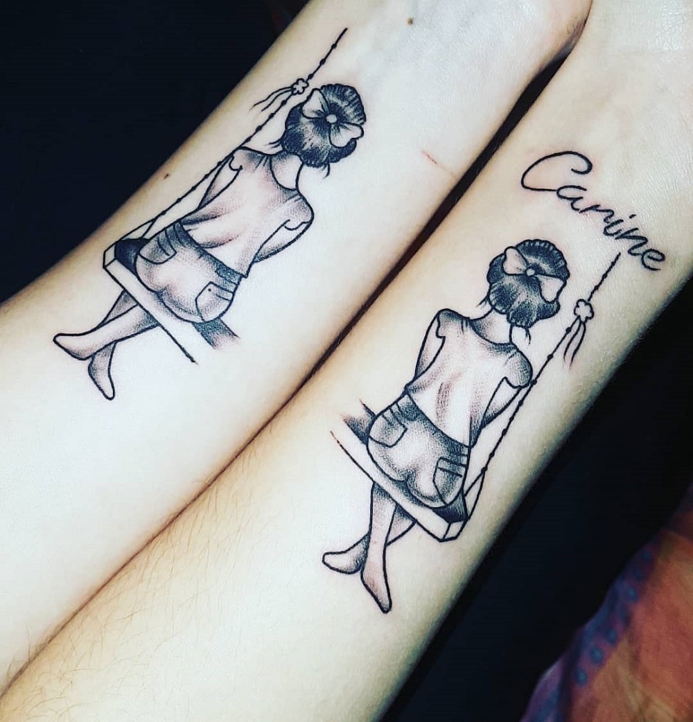 tatouage complémentaire pour sœurs idées poignet originales