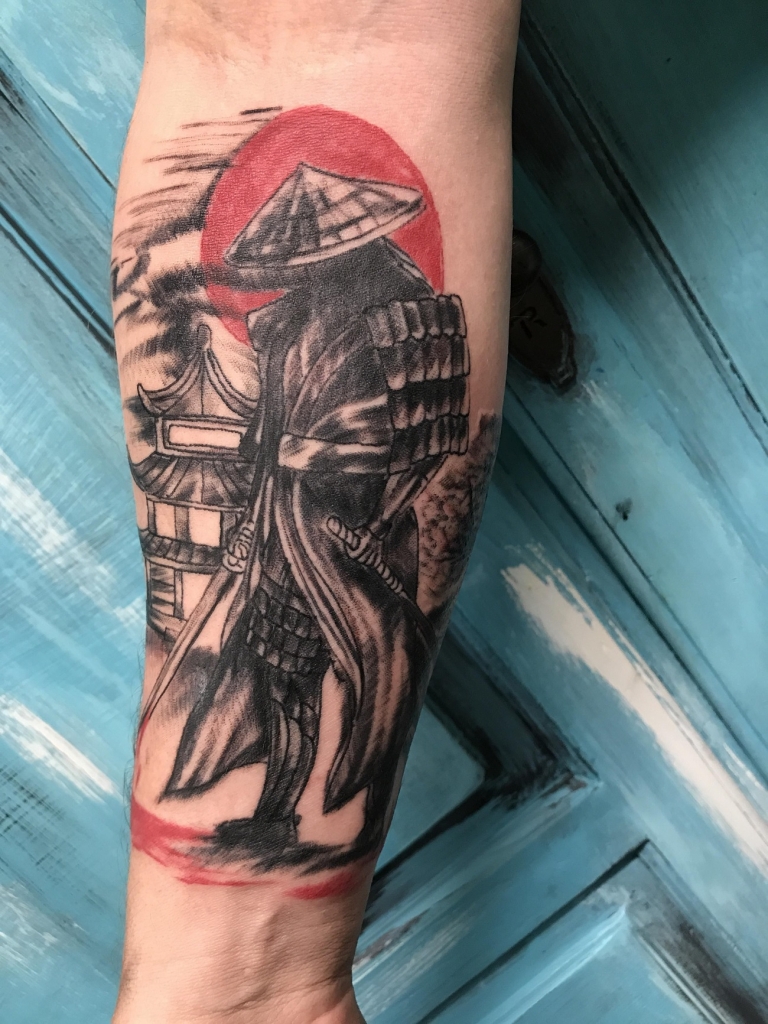 tatouage japonais avant bras samuraï homme