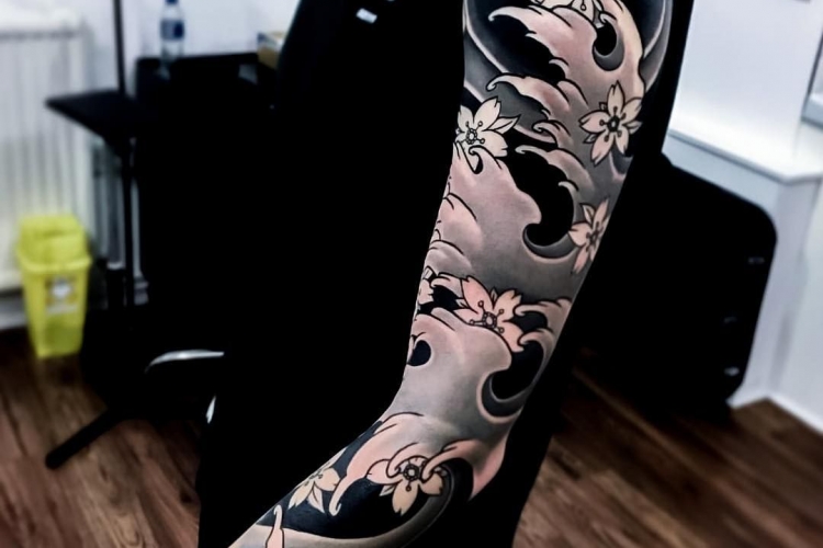 Tatouage Japonais Noir Et Blanc