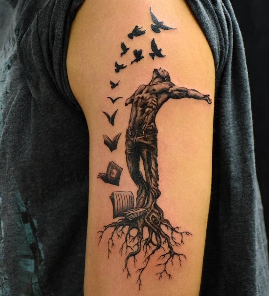 tatouage signification liberté homme modèle original homme oiseaux