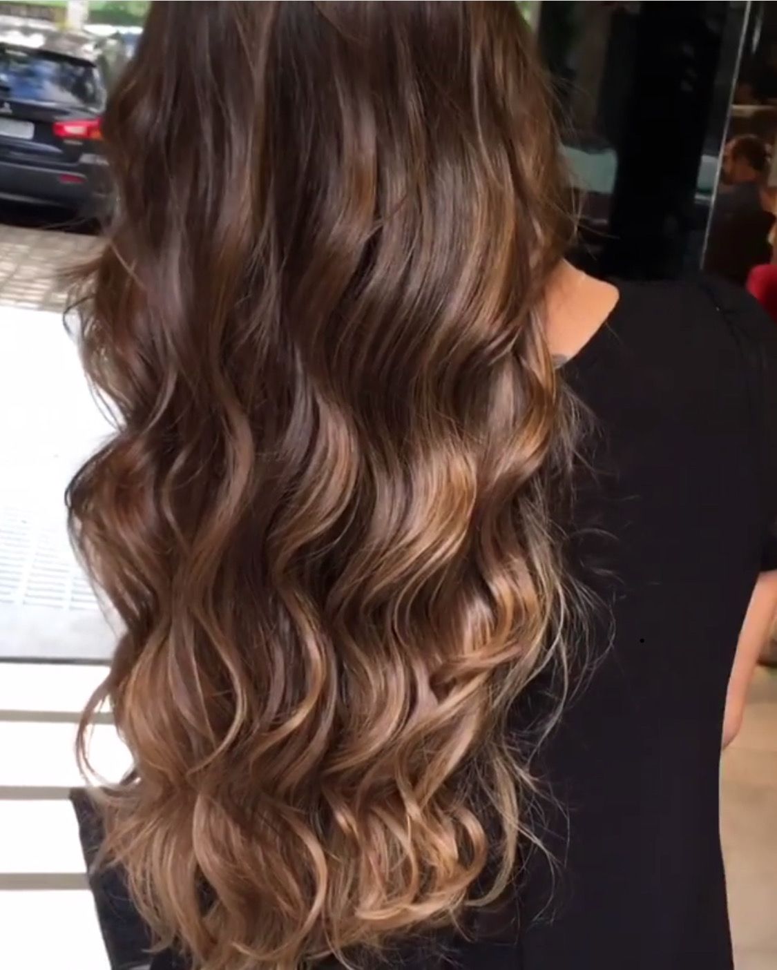 balayage miel cheveux longs ondes