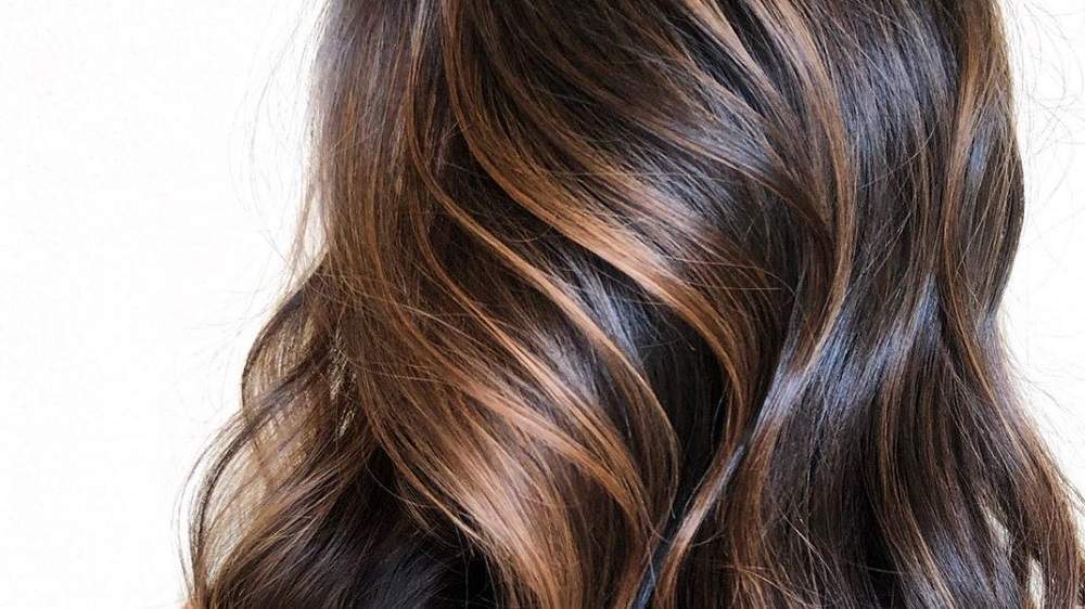 couleur de cheveux marron nuances brunes tendances coloration automne 2019