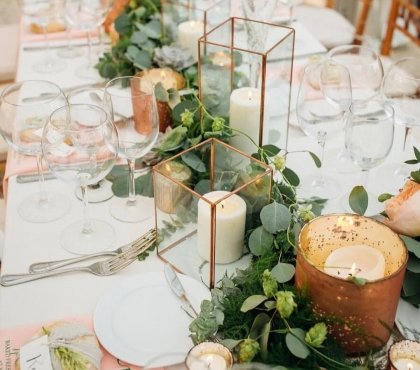 déco de table mariage eucalyptus bougies motifs géométriques ambiance raffinée