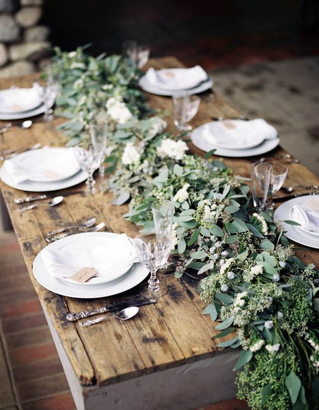 déco de table stylée idée mariage eucalyptus