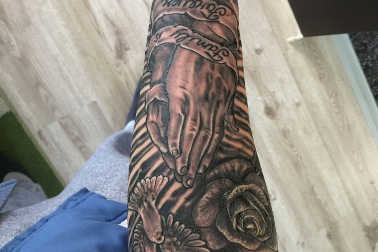 Tatouage avant-bras homme - motifs et styles variés