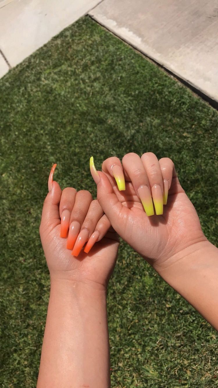 ongles vernis gel orange effet dégradé couleurs néon